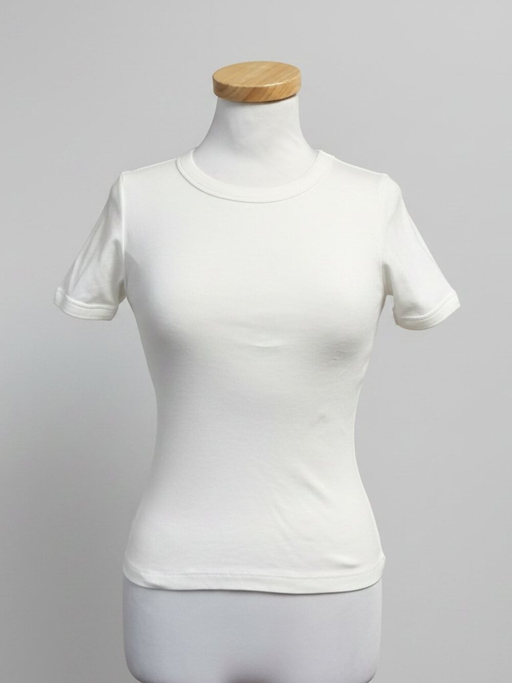 Flore Flore white Car tee, size S, LIKE NEW!